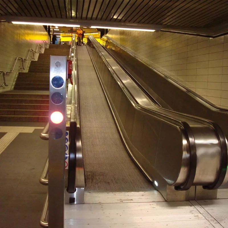 Эскалатор для общественного транспорта (2)